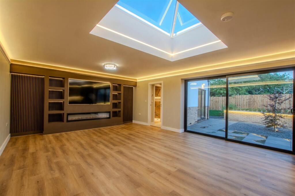 House in Nottingham, Stapleford - More