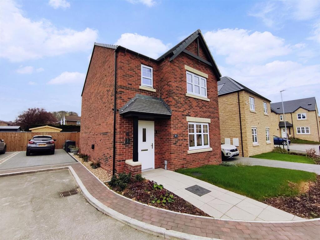 Main image of property: Turners Gate, Darton, Barnsley, S75 6PU
