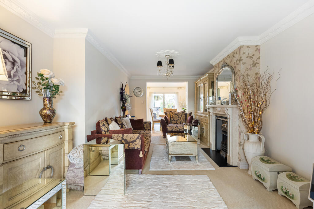 House in Three Rivers, Abbots Langley - View 3
