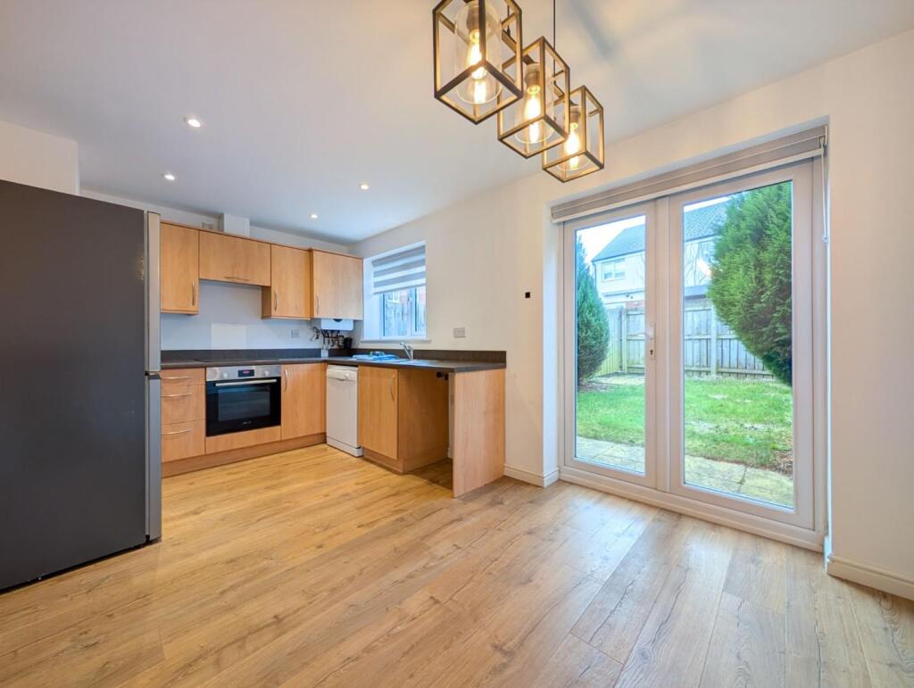 Bowden Close, Newcastle Upon Tyne photo 2