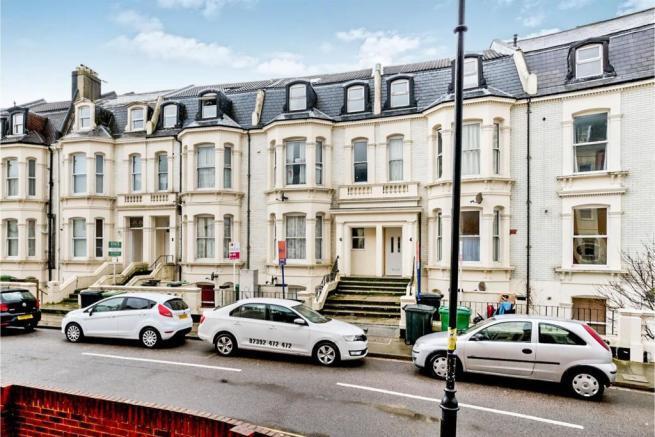 Apartment in Portsmouth - View 4