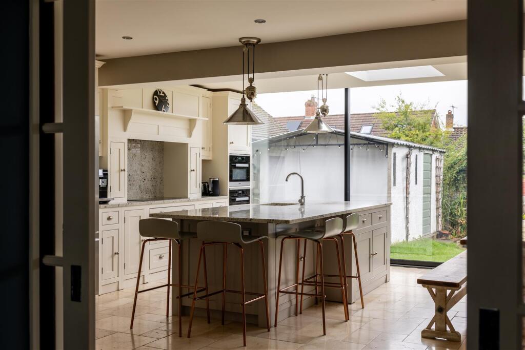 House in Redhill - More