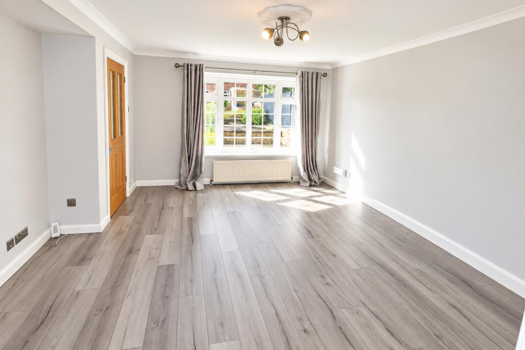 House in Bromley - View 4