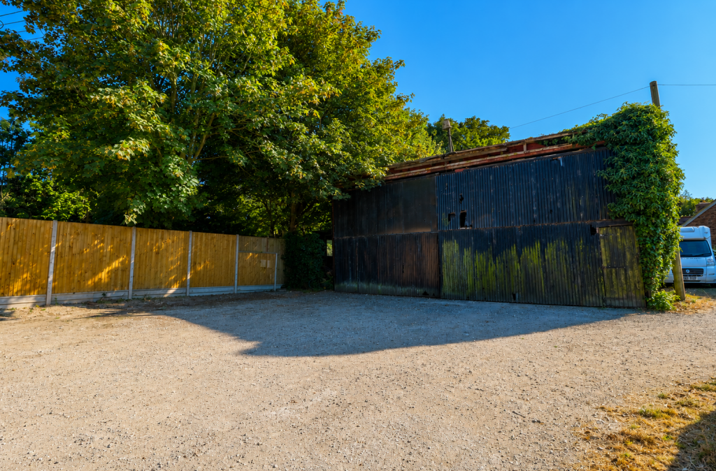 House in Dover, Sutton - View 3