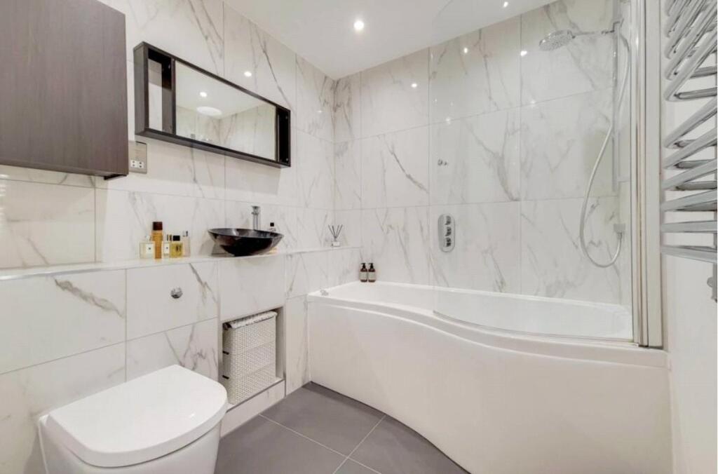 Apartment in London - View 4