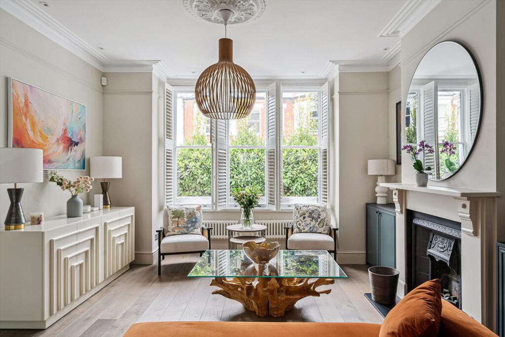 House in London - More