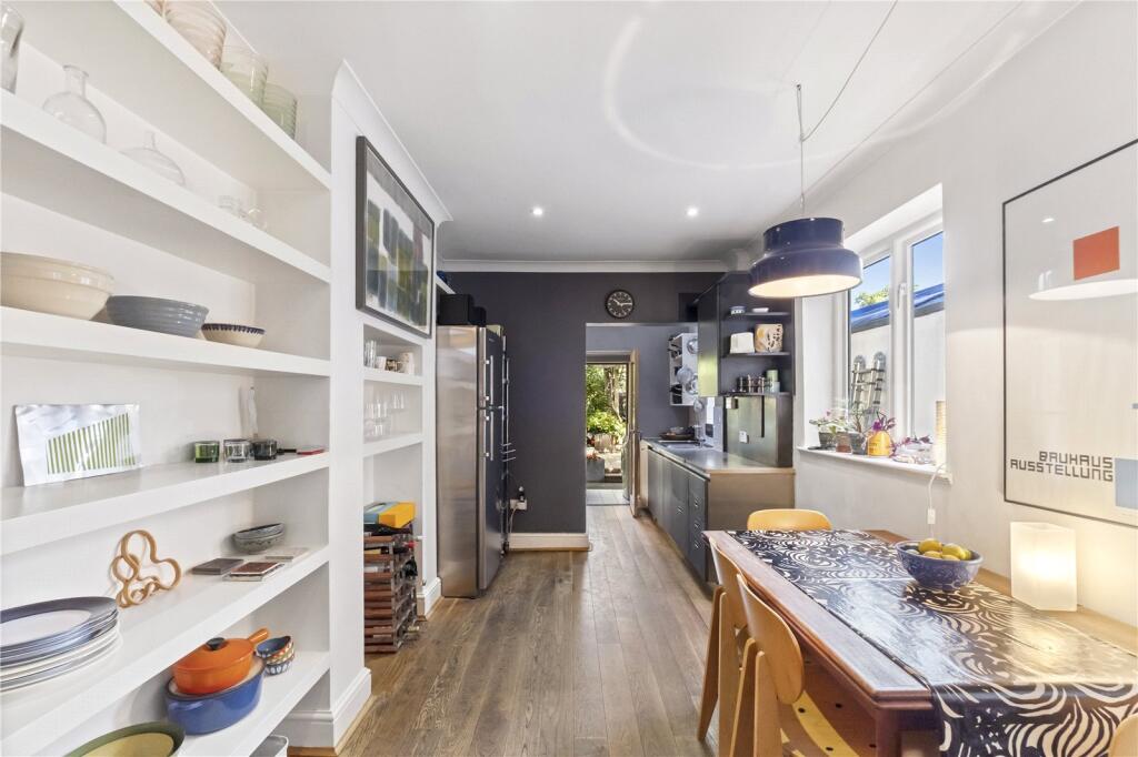 House in London - View 4