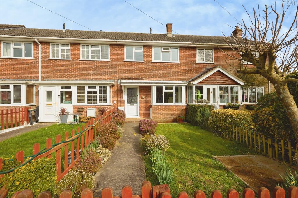 Main image of property: Ash Close, Shaftesbury