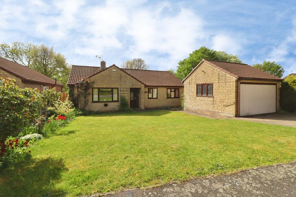 3-bed detached on Ermine Drive, Navenby, £315,000