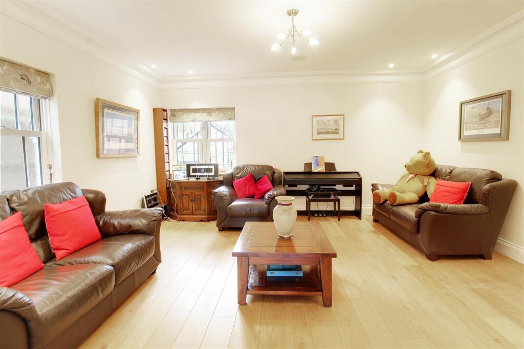 Additional image 13 of Brookmans Avenue, Brookmans Park