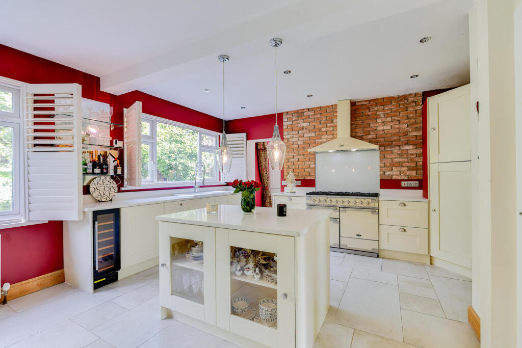 Windsor Avenue, Radyr, Cardiff - View 2