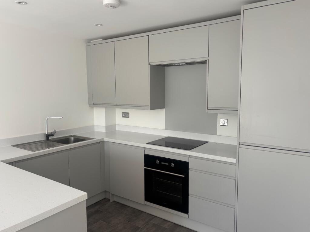 Apartment in Eastleigh, Middle Stoneham - View 5