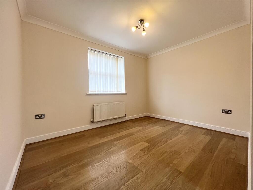 House in Dartford - View 4
