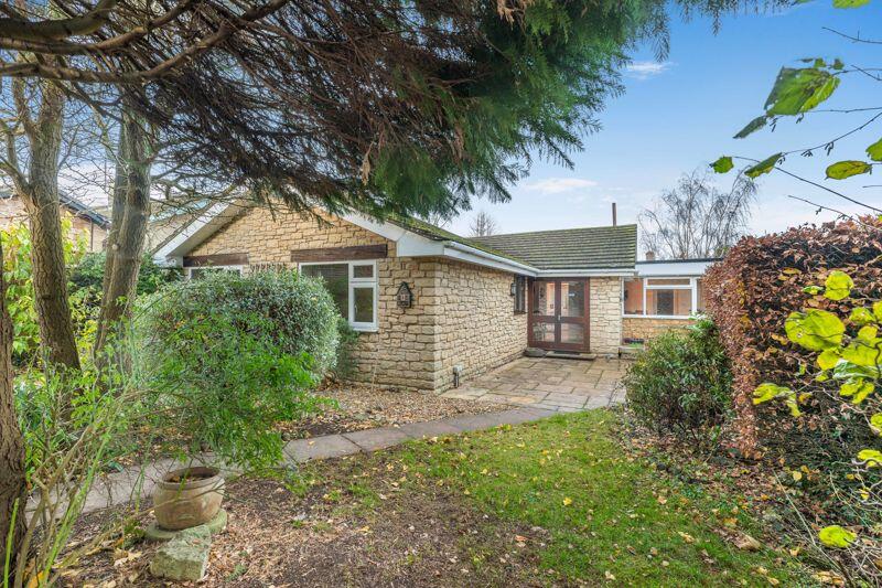 16, Silver Street, Chacombe - No onward chain photo 2