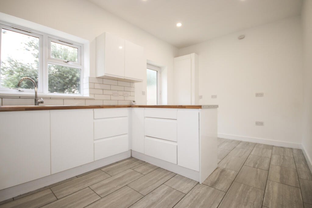 House in Rochester - View 3