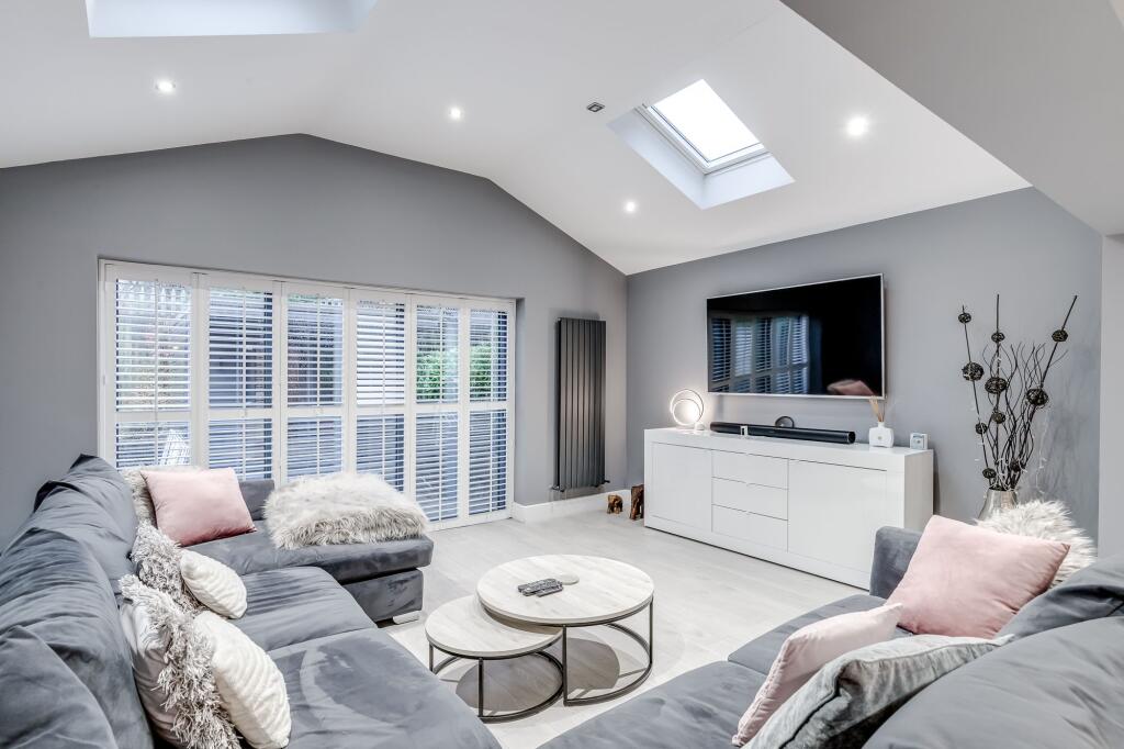 Bradley Close, Standish, WN6 photo 2