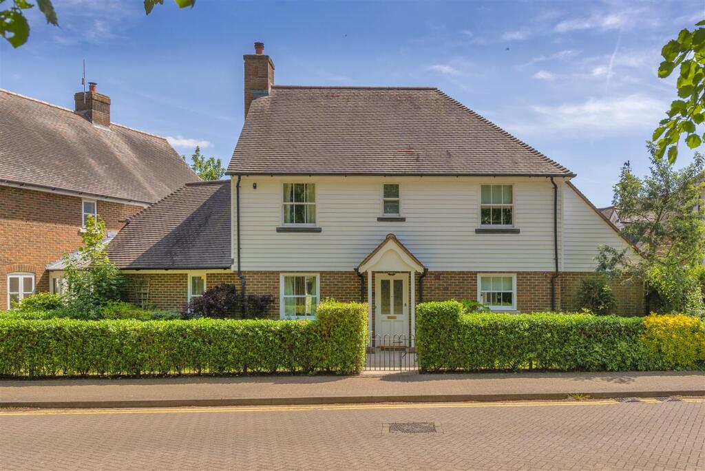 Main image of property: Alexander Grove, Kings Hill, ME19 4HY
