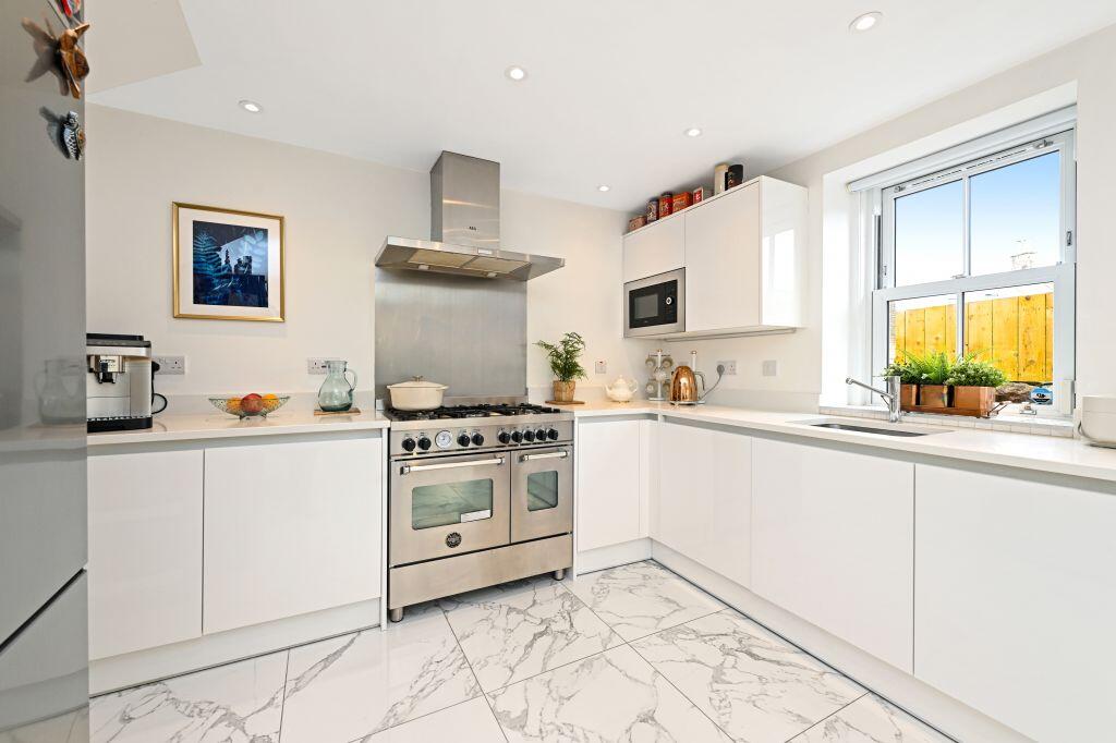 House in Gorebridge, Birkenside, Midlothian - View 5