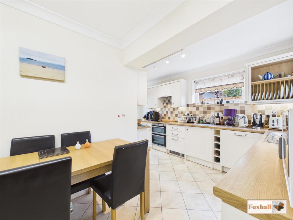Gleneagles Drive, Ipswich photo 4