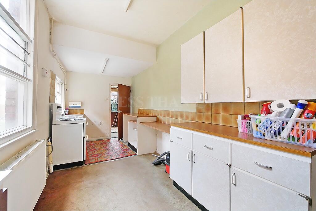 House in Northampton, West Northamptonshire - View 4