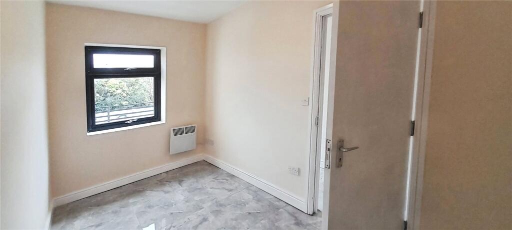 Apartment in Wolverhampton - More