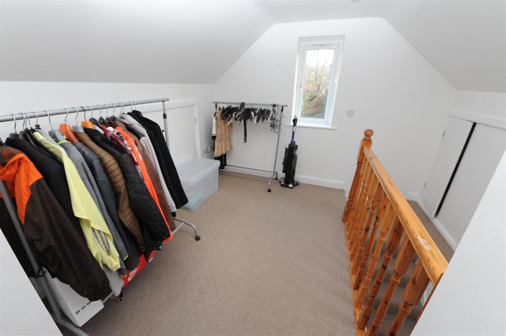 Additional image 20 of Windhill Old Road, Thackley, Bradford