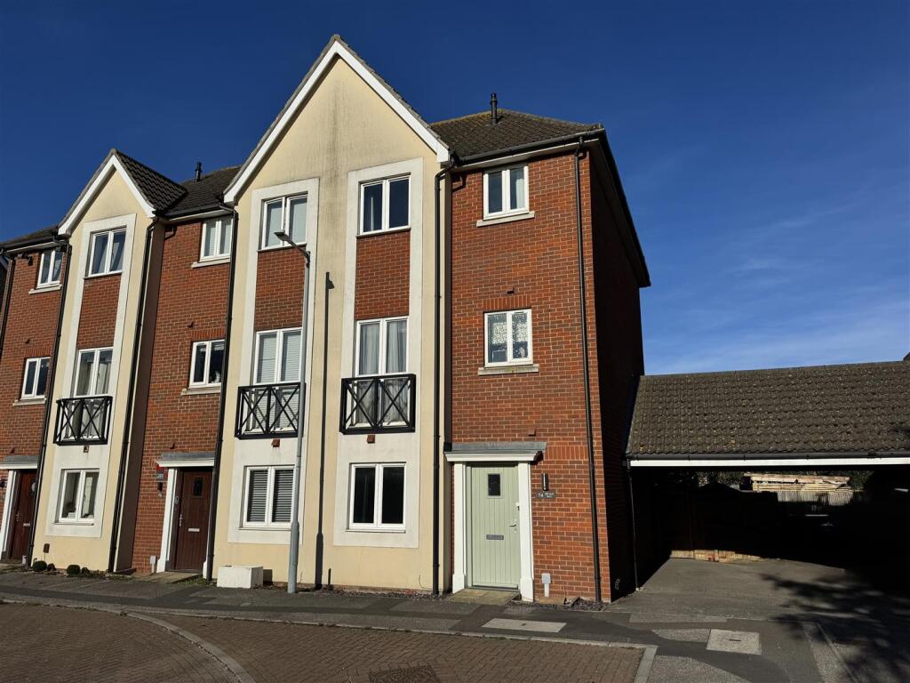 Main image of property: Jovian Way, Ipswich