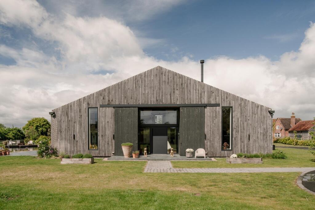 School Farm Barn, Maxstoke, Warwickshire photo 4