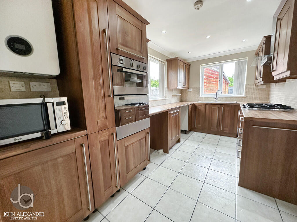 House in Colchester - View 3