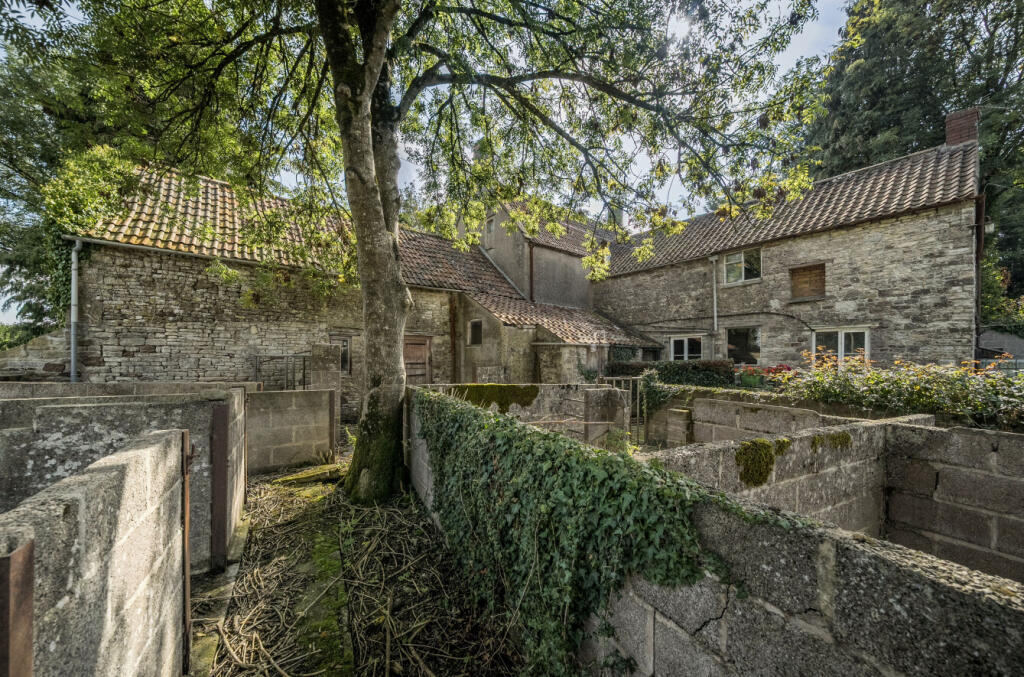 Additional image 3 of  Emborough, Radstock, BA3