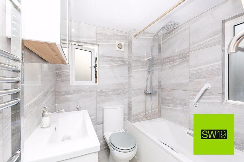 **Stunning Four-Story Period Townhouse in Prestigious Fulham Location** photo 3