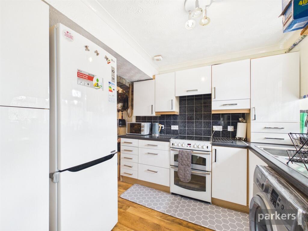 Bathurst Road, Winnersh, Wokingham, Berkshire, RG41 photo 4