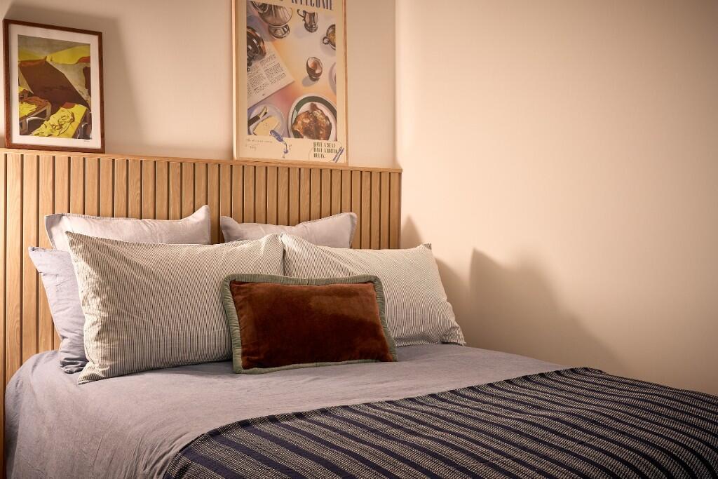 Main image of property: Blackhorse Lane, London, E17