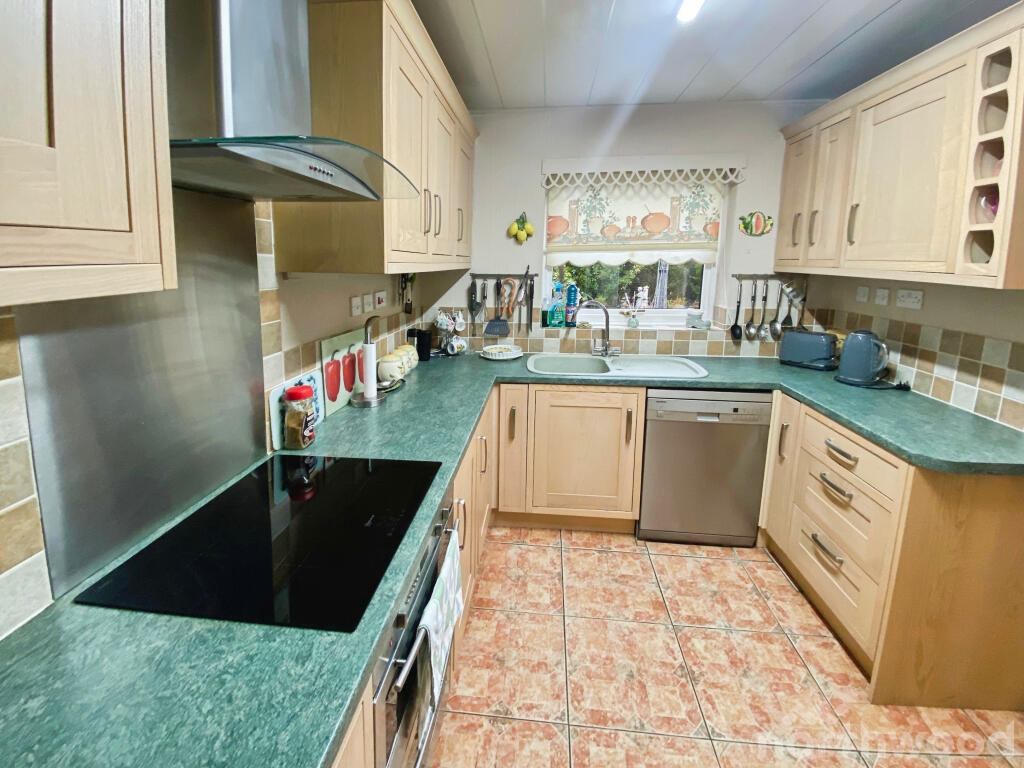 Grove Park Avenue, West Derby, Liverpool, L12 photo 5