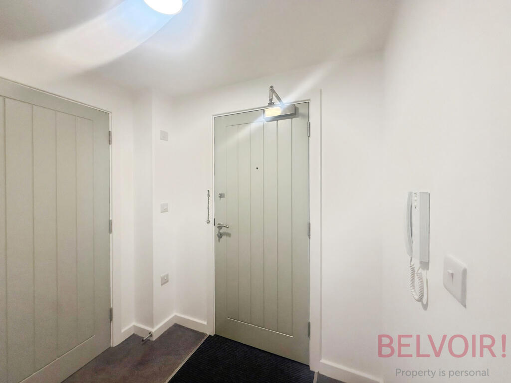 Apartment in Mansfield, Nottinghamshire - More
