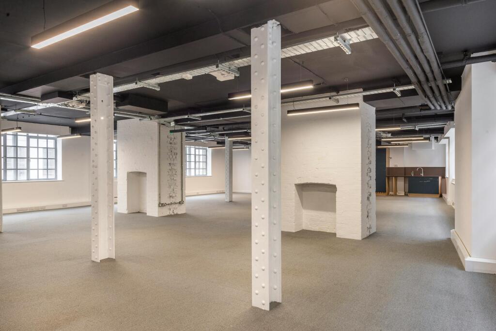 office 14.jpg
