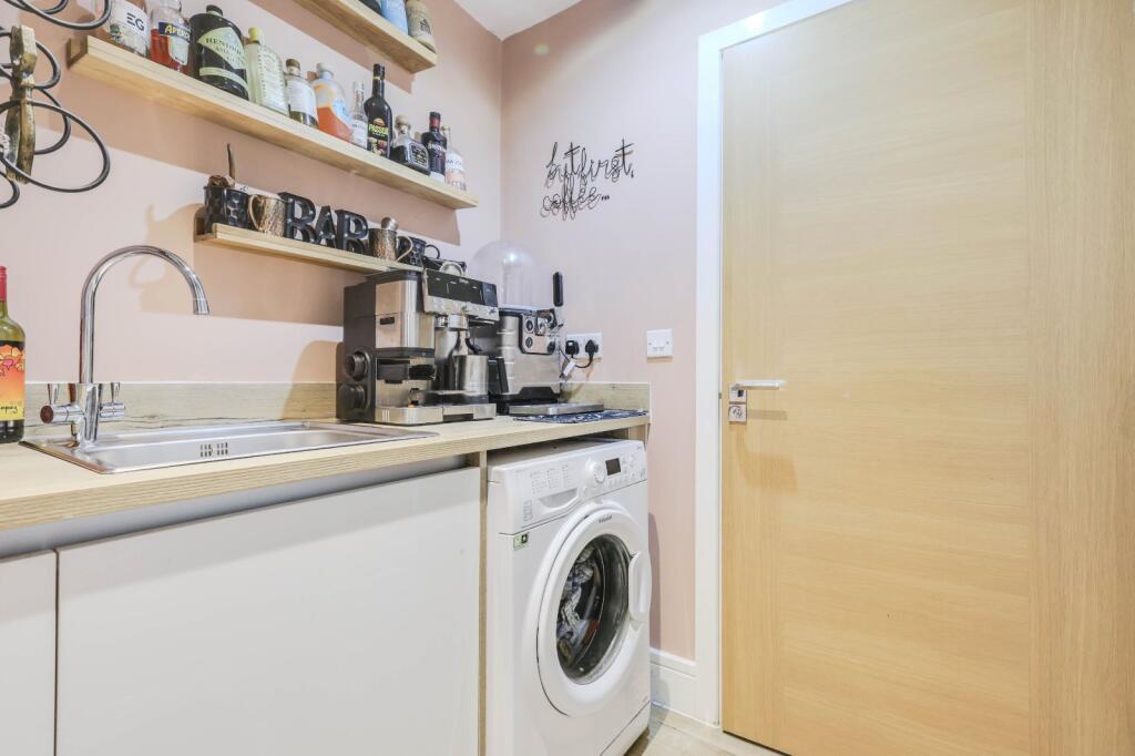 Additional image 8 of West Wood View, Apperley Bridge, Bradford, West Yorkshire, BD10