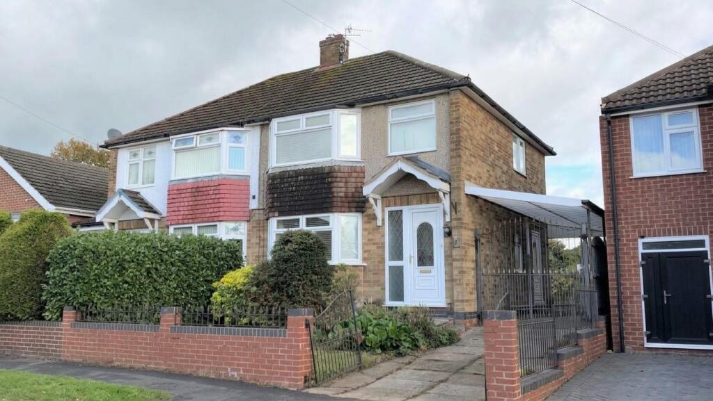 3-bed semi-detached on Arundel Drive, Spondon, Derby, £215,000