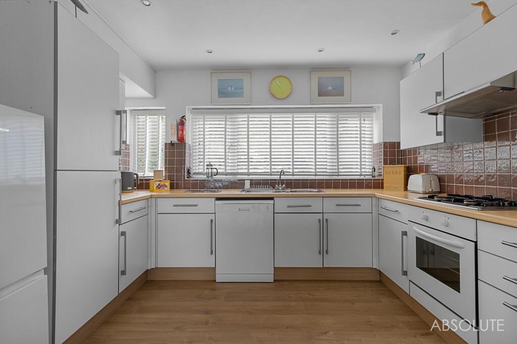 Heath Road, Brixham, TQ5 - View 5