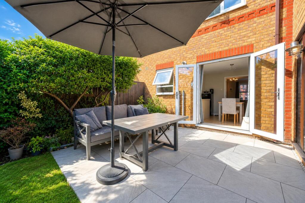 House in Higham Ferrers, North Northamptonshire - View 4