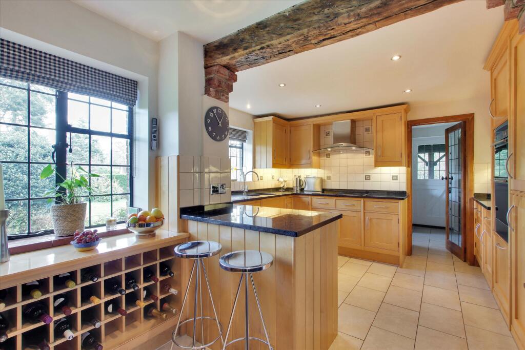 House in Tonbridge - View 3