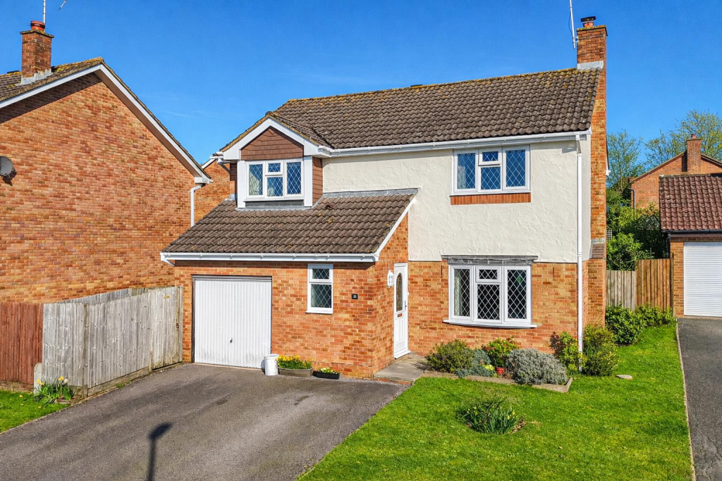 4-bed detached on Fletcher Avenue, St. Leonards-On-Sea, £465,000