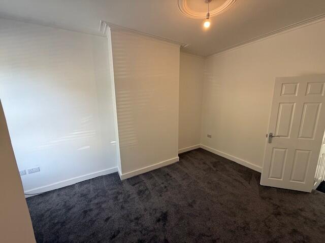 House in Sheffield, Broomhill - View 4