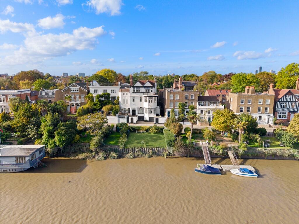 Main image of property: Chiswick Mall, London, W4