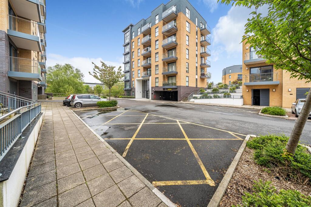 Main image of property: Osprey House, Bedwyn Mews, Reading, RG2