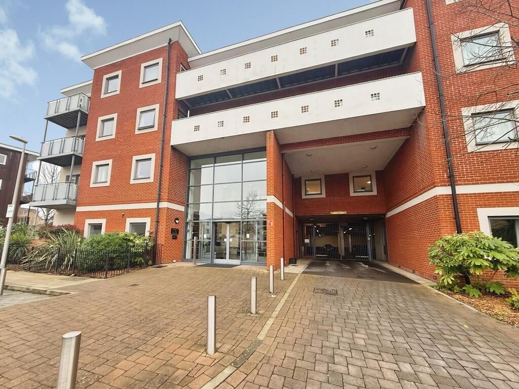 Main image of property: Heron House, Kennet Island