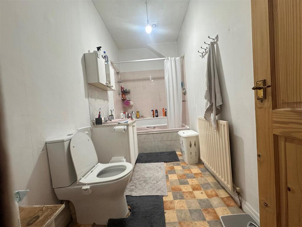 Additional image 5 of Lyndhurst Road, Burnley