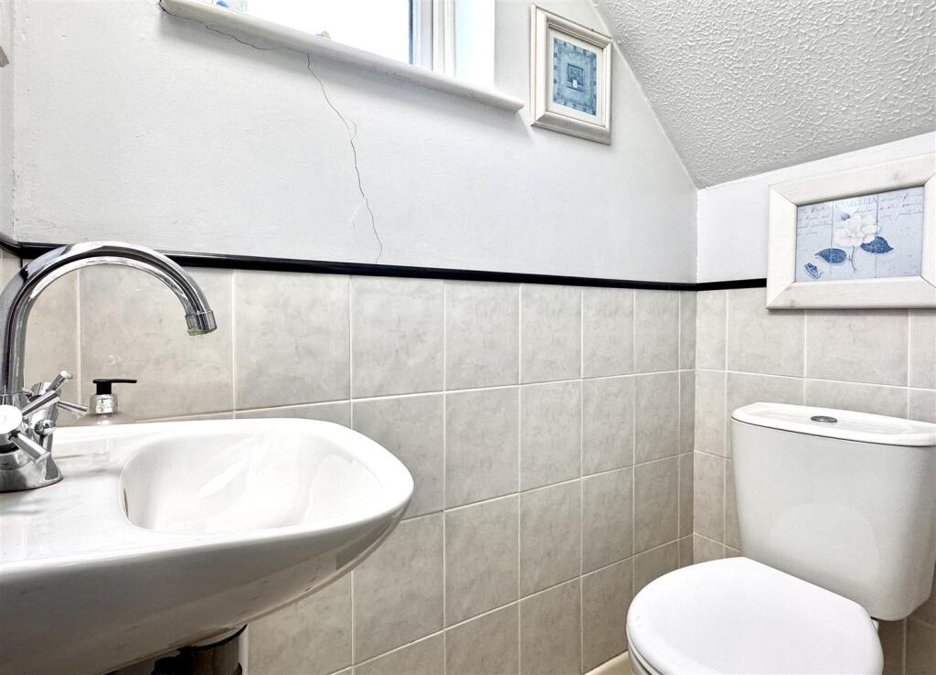 Leapingwell Close, Chelmer Village, Chelmsford - More
