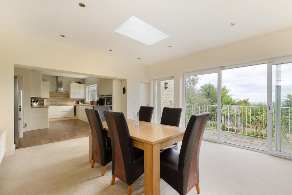 House in Gloucester - View 3