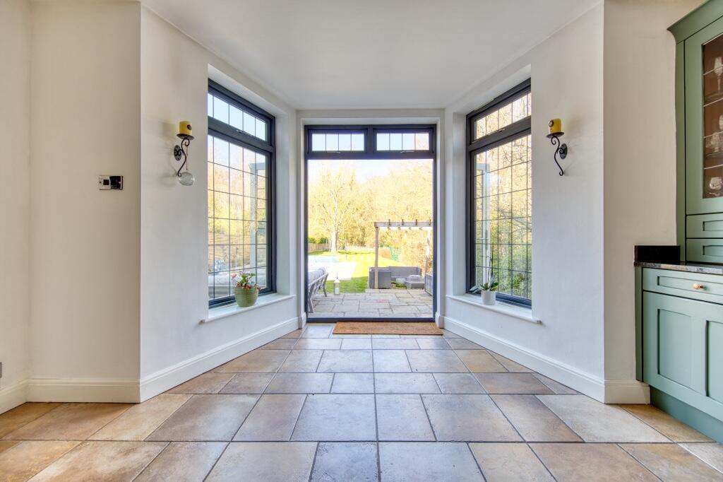 Additional image 4 of Georges Wood Road, AL9